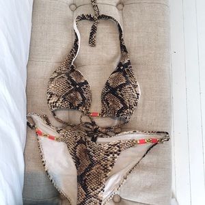 Vix Snake Print Bikini